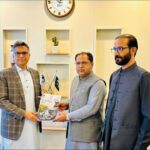 CEO BBOIT Mr. Saeed Sarparah during the Launch of the Sector's profile of Balochistan & regulatory mapping study report in collaboration with GPP presented a copy of the sector's profile to Chief Secretary Balochistan Mr. Abdul Aziz Uqaili.